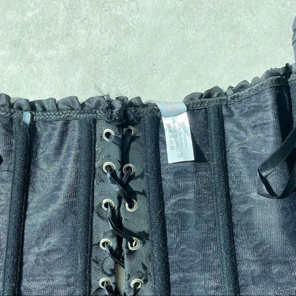 Vacodo Corset🍒 - Picture 4 of 4